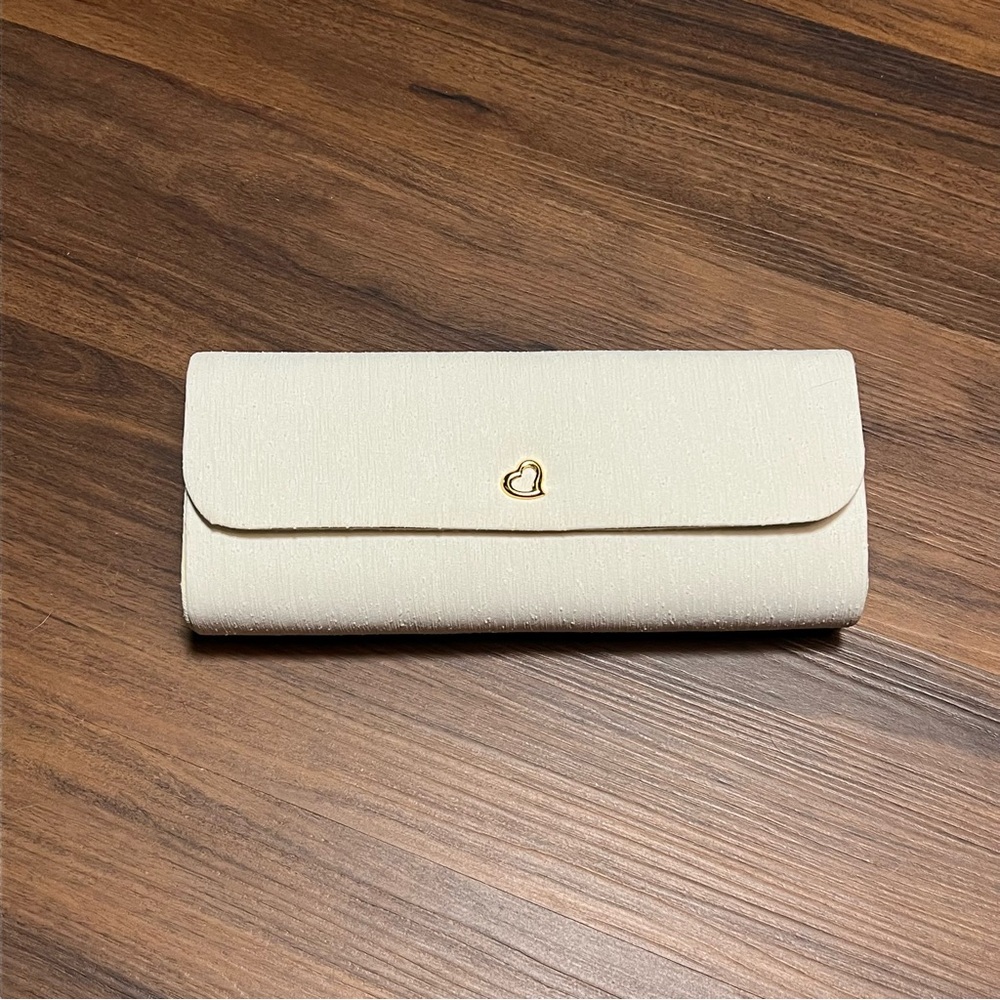 Vintage Victoria's Secret white clutch purse